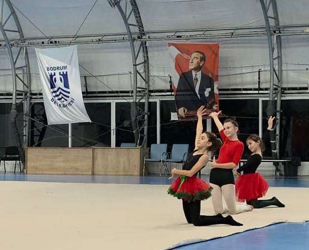 Yalıkavak Spor Kulübü Cimnastik Akademisi’nden Yıl Sonu Gösterisi: Minikler Alkış Topladı 2